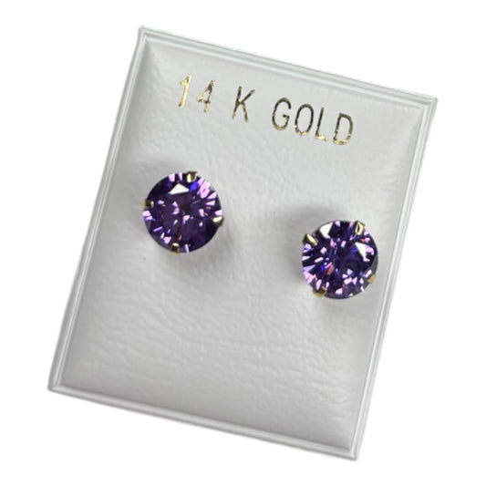 14kt gold stud earrings