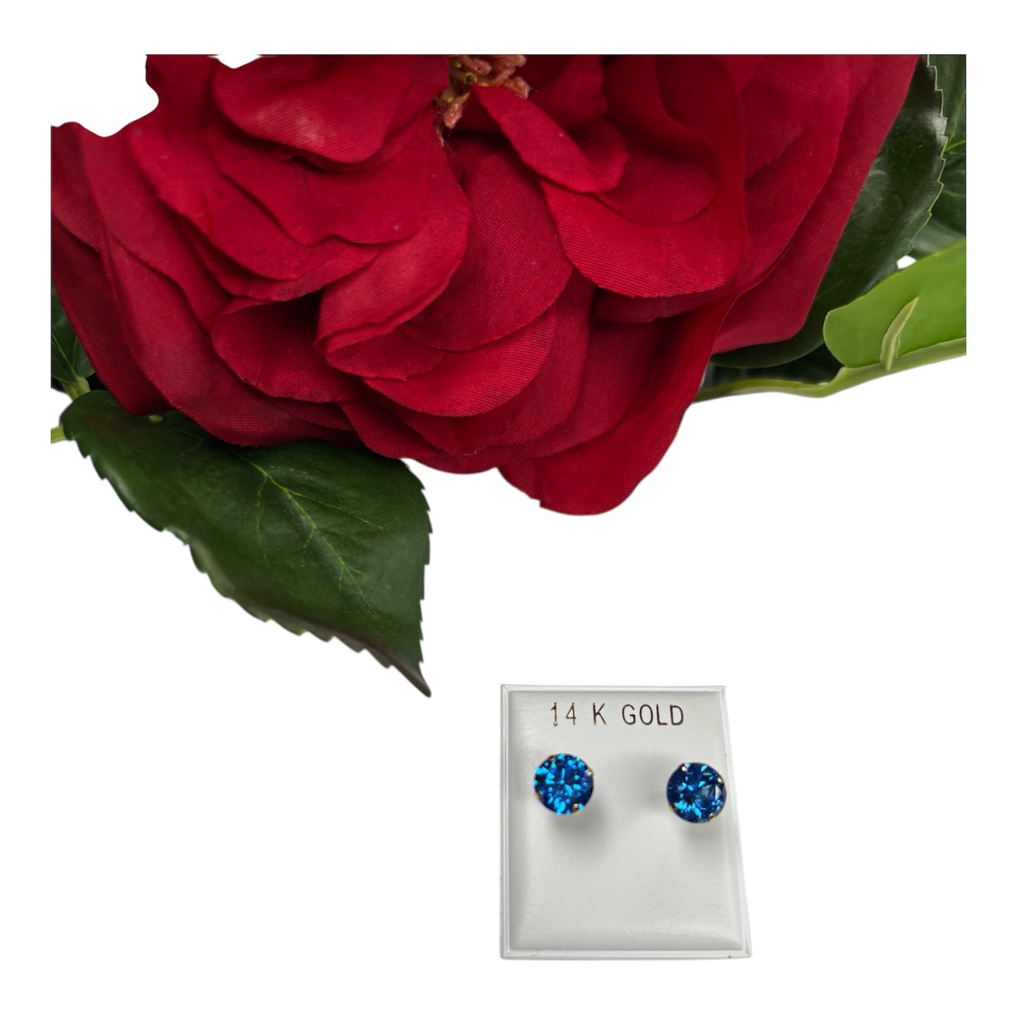 14kt gold stud earrings